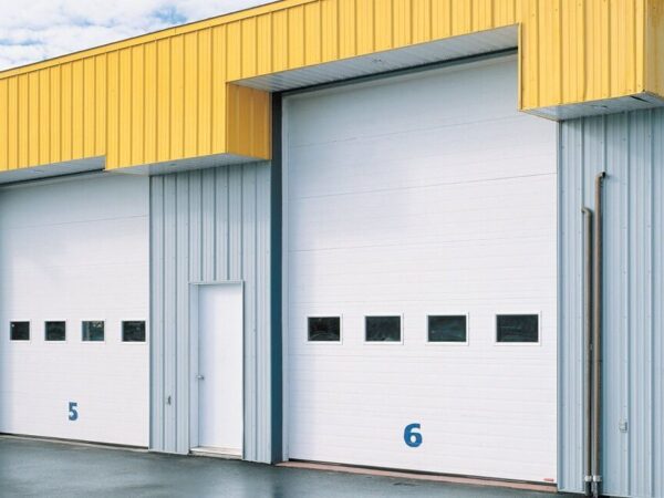 Industrial-Automatic-or-Manual-Vertical-Lift-Sectional-Overhead-Door